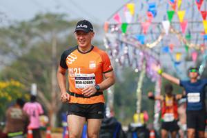 BIB: 42089
                            <button type="button" onclick="openModal(9911349)" class="btn btn-primary btn-sm float-right btn-popup" data-toggle="modal" data-target=".modal-high-quality">
                        <i class="fas fa-shopping-cart"></i> Add to Cart
                    </button>
                                            <button type="button" onclick="isThisMe(9911349, true)" class="btn btn-success btn-sm float-right btn-popup btn-isme hidden" data-toggle="tooltip" data-placement="bottom" title="นี่คือรูปของคุณใช่ไหม คลิกที่นี่เพื่อเอาเข้าอัลบั้ม">
                        <i class="fas fa-plus"></i> Add to album
                    </button>
                    <button type="button" onclick="isThisMe(9911349, false)" class="btn btn-warning btn-sm float-right btn-popup btn-isnotme hidden">
                        <i class="fas fa-ban"></i> Remove from album
                    </button>